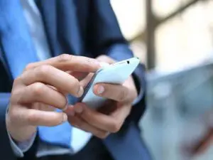 which-smartphone-should-I-choose